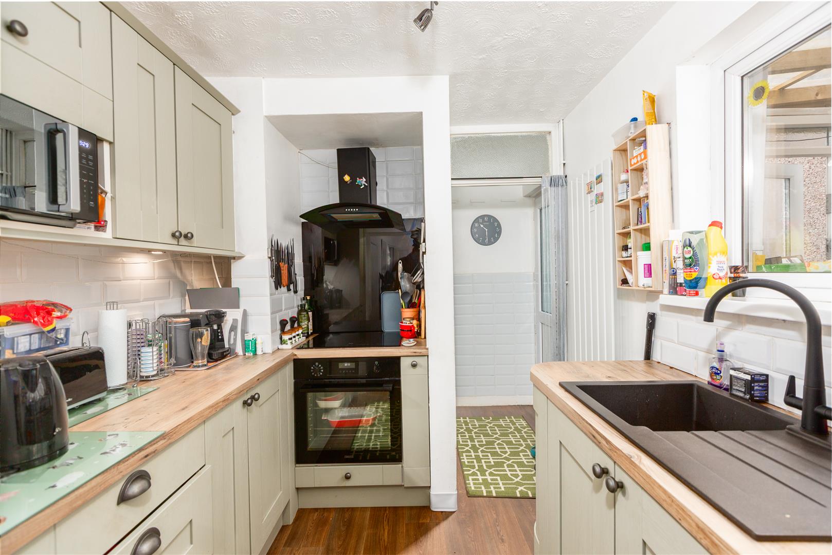 Carmarthen Road, Fforestfach, Swansea, SA5 4BR